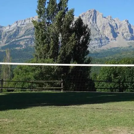 Casa de Férias Bonita B Paz:casa Grande, Piscina, Bbq,fibra Panticosa